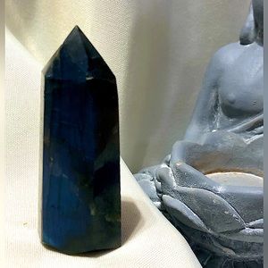 🔮Crystal tower (b2g1 free equal or lesser value)